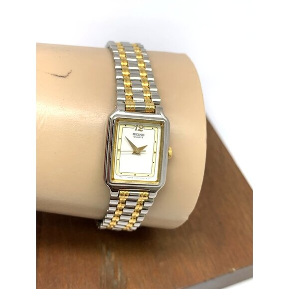 Seiko Women's Watch V401-5129 Quartz Petite Tank Rectangle White Dial Two Tone - Picture 9 of 12